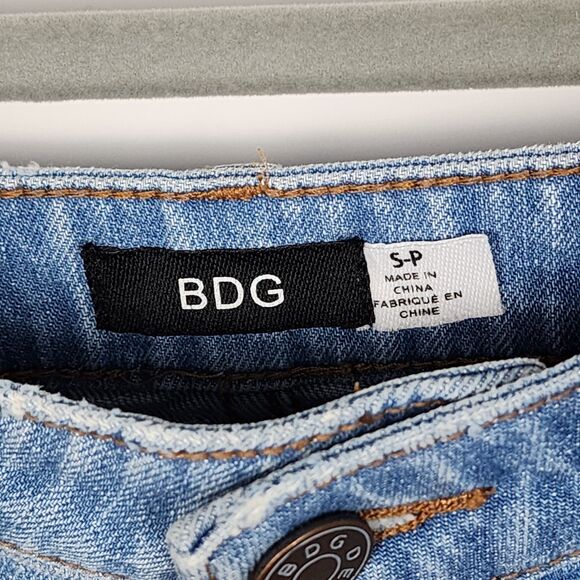 BDG Distressed Denim Mini Skirt Size Small - Picture 4 of 6